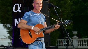 Na benefičním koncertě se bavili zpěváci i publikum