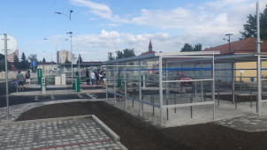 V Jírovcově je řidičům k dispozici 438 parkovacích míst