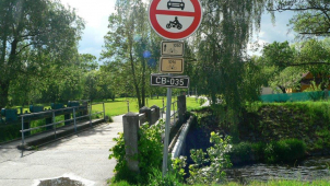 Opravovaná lávka přes Mlýnskou stoku bude uzavřena