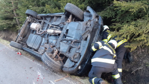 Namrzlé silnice zvedly nehodovost