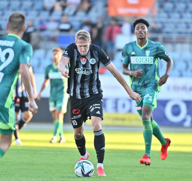 Dynamo si doma poradilo s Karvinou