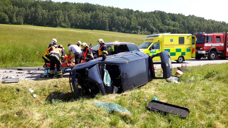 U Štiptoně došlo v pátek k vážné dopravní nehodě